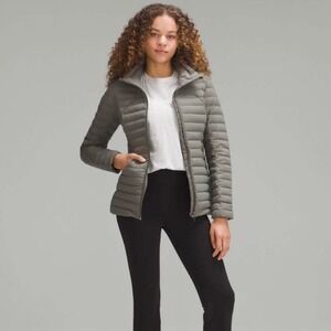 Lululemon Pack It Down Jacket Sage Grey Hooded Puffer Size 2 LW4BDVS